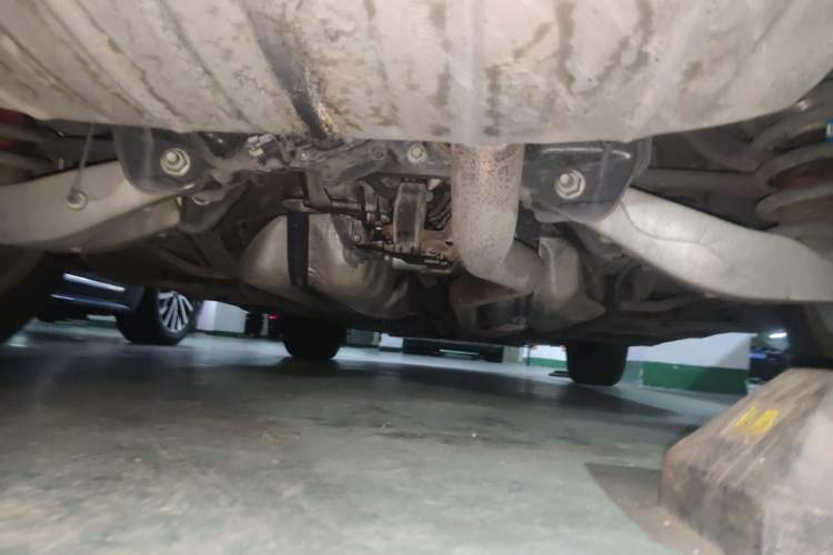 Used Cadillac SRX 2013 3.0L Leading Model Chassis Rear