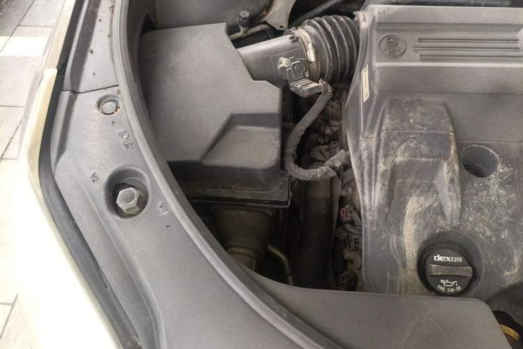 Used Cadillac SRX 2013 3.0L Elite Model Engine Bay Right