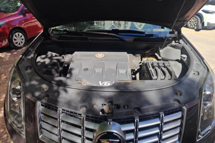 Used Cadillac SRX 2013 3.0L Elite Model Engine Bay