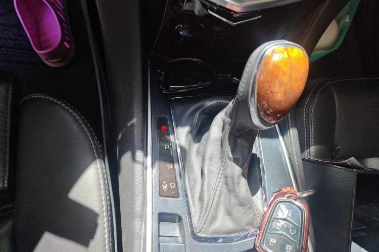 Used Cadillac SRX 2013 3.0L Elite Model Gear Lever