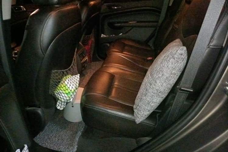 Used Cadillac SRX 2013 3.0L Luxury Model Left Rear Seat