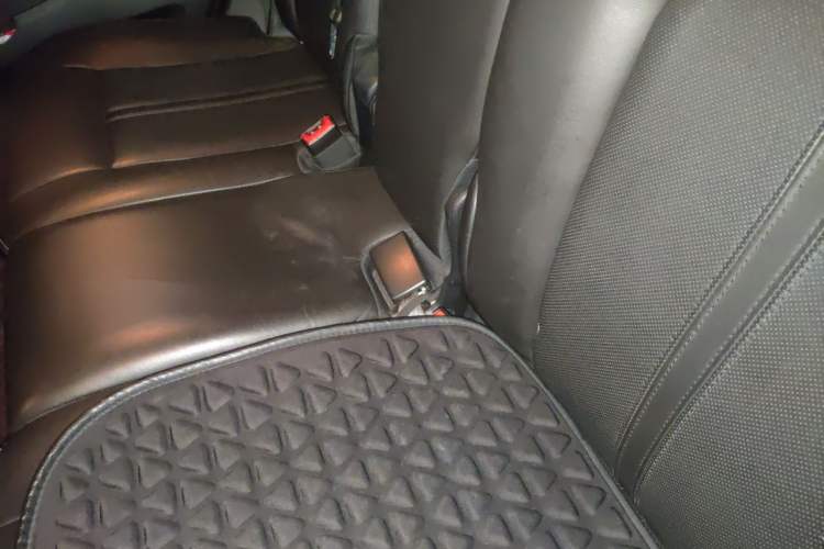 Used Cadillac SRX 2013 3.0L Leading Model Left Rear Seat