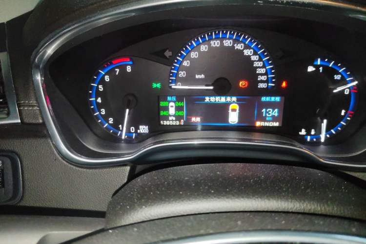 Used Cadillac SRX 2013 3.0L Comfort Model Odometer Close Up