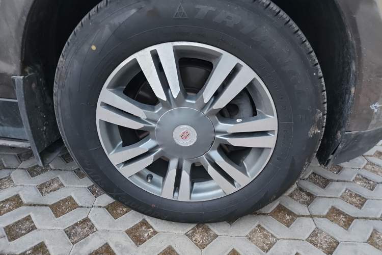 Used Cadillac SRX 2013 3.0L Leading Model Right Front Wheel Hub