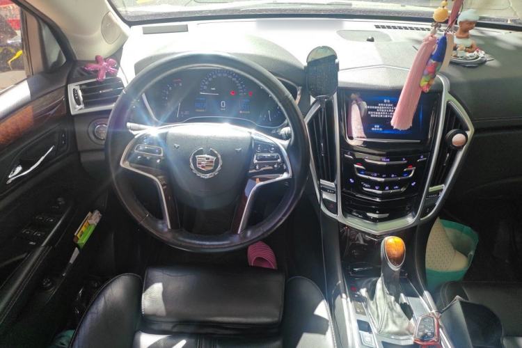 Used Cadillac SRX 2013 3.0L Elite Model Steering Wheel