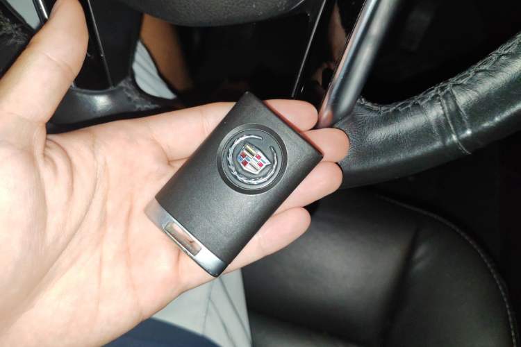 Used Cadillac SRX 2013 3.0L Comfort Model Vehicle Key