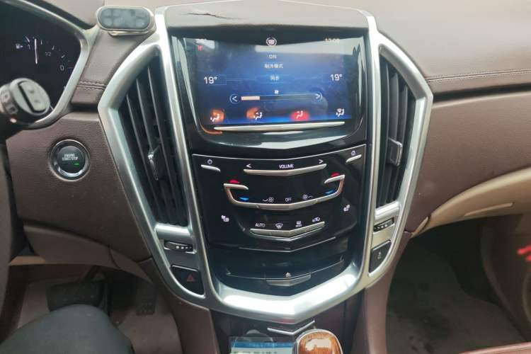Used Cadillac SRX 2013 3.0L Elite Model Audio And AC Panel