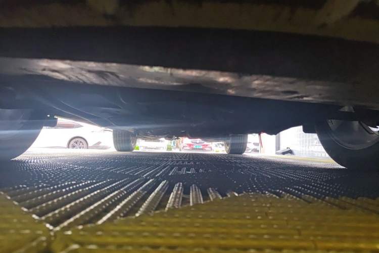 Used Cadillac SRX 2013 3.0L Leading Model Chassis Front