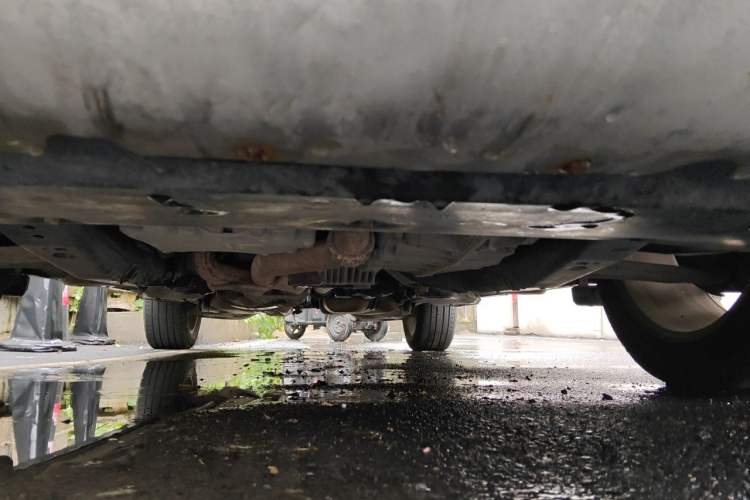 Used Cadillac SRX 2013 3.0L Leading Model Chassis Front