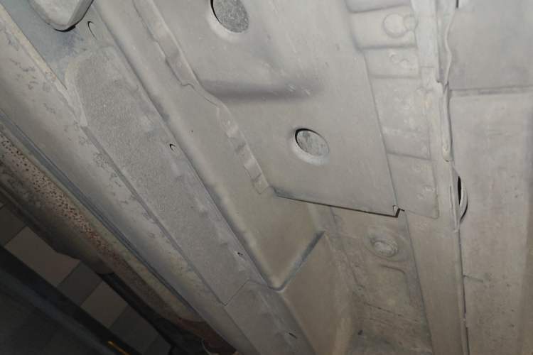 Used Cadillac SRX 2013 3.0L Elite Model Chassis Rear Right