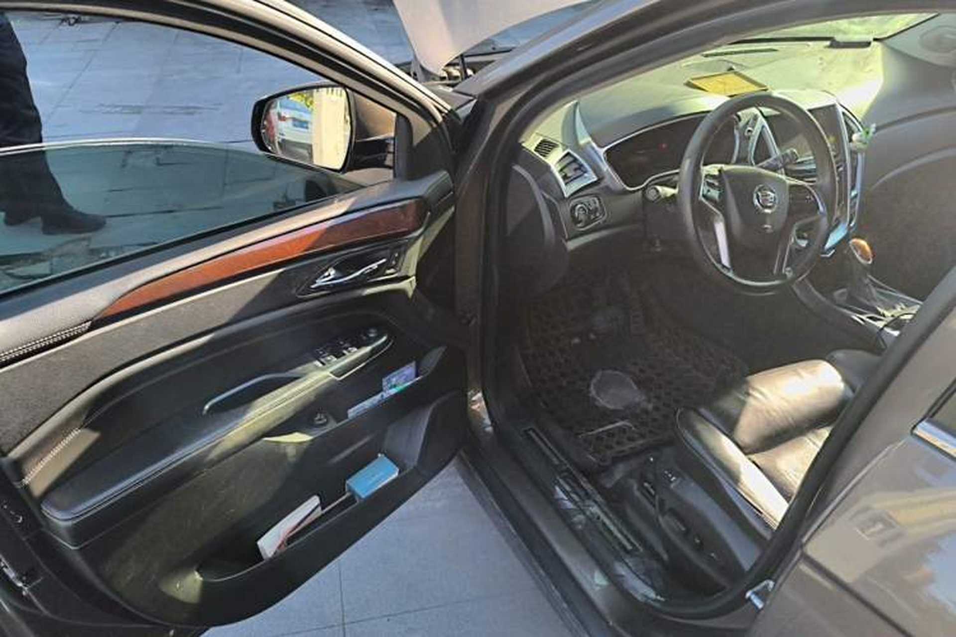 Used Cadillac SRX 2013 3.0L Elite Model Driver Seat