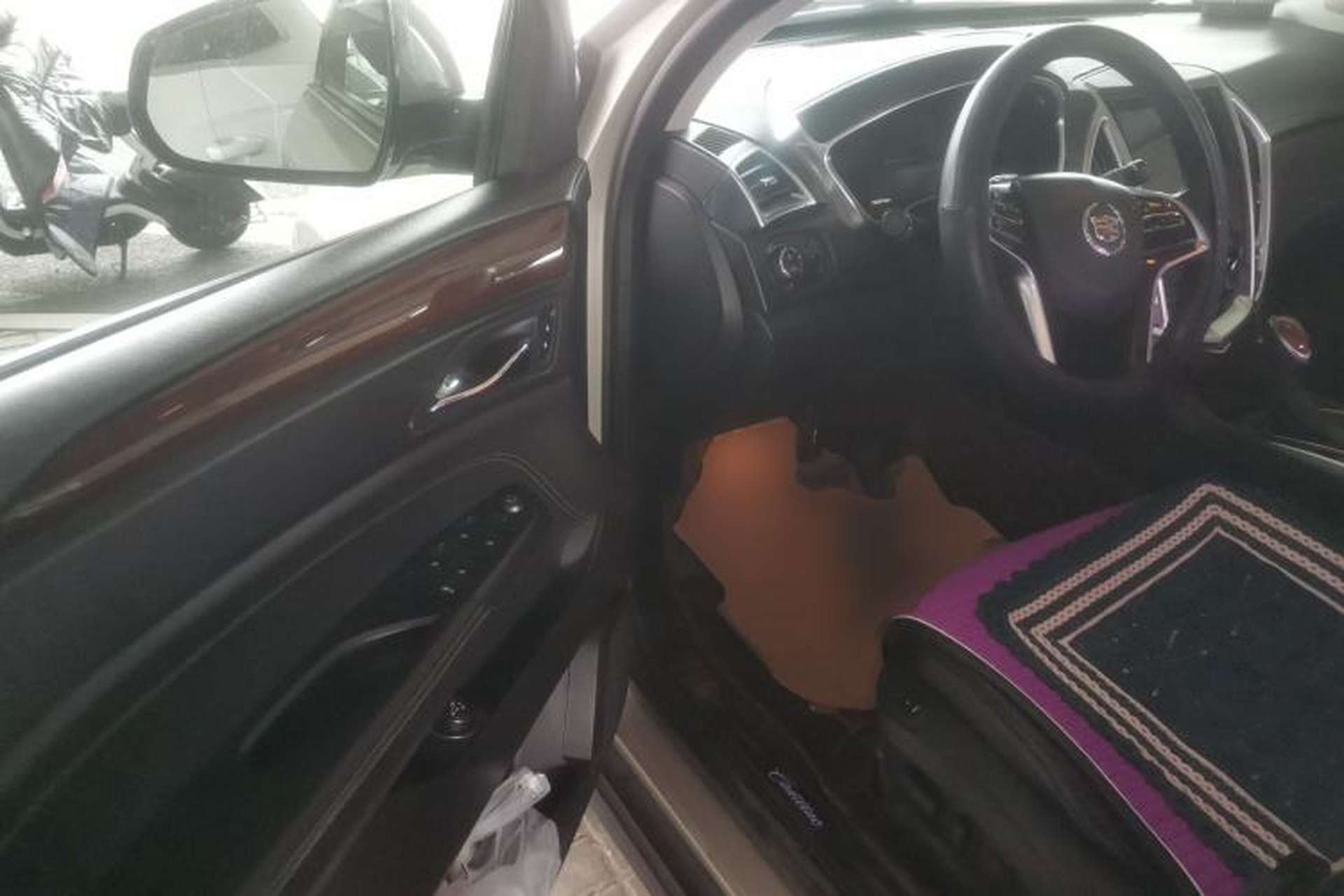 Used Cadillac SRX 2013 3.0L Luxury Model Driver Seat