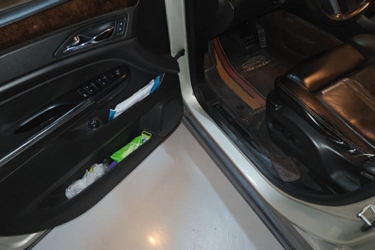 Used Cadillac SRX 2013 3.0L Elite Model Driver Seat