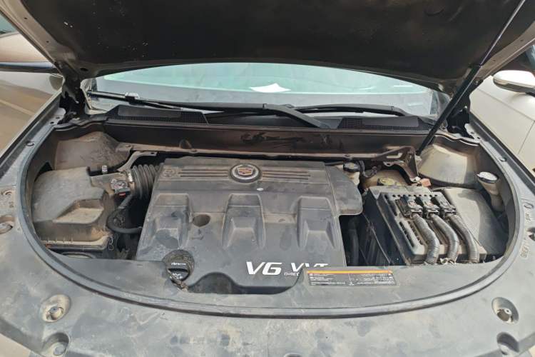Used Cadillac SRX 2013 3.0L Leading Model Engine Bay