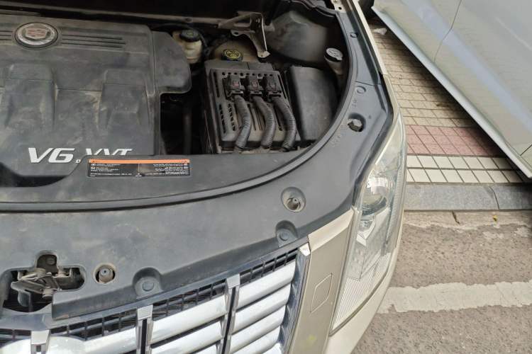 Used Cadillac SRX 2013 3.0L Leading Model Engine Bay Left