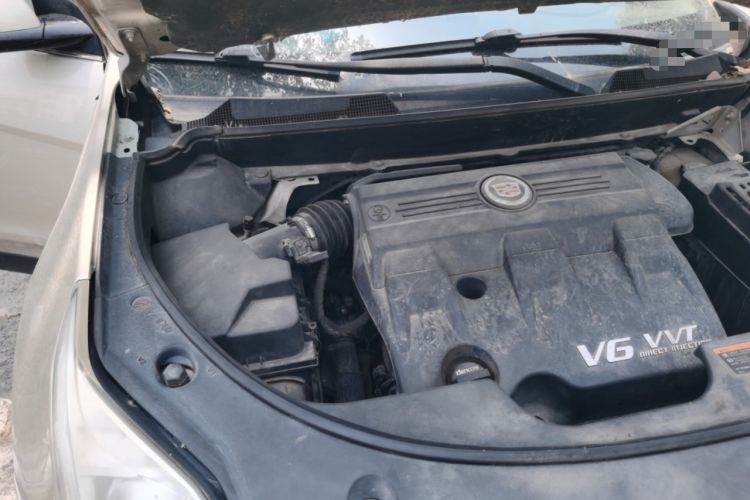 Used Cadillac SRX 2013 3.0L Elite Model Engine Bay Right