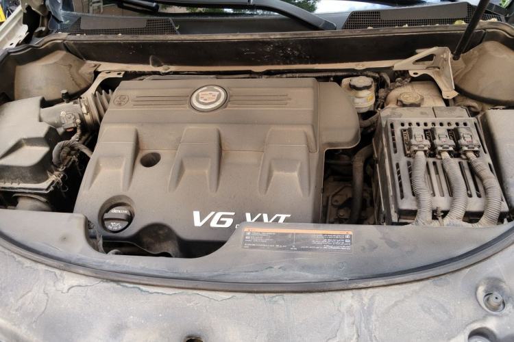 Used Cadillac SRX 2013 3.0L Luxury Model Engine Bay
