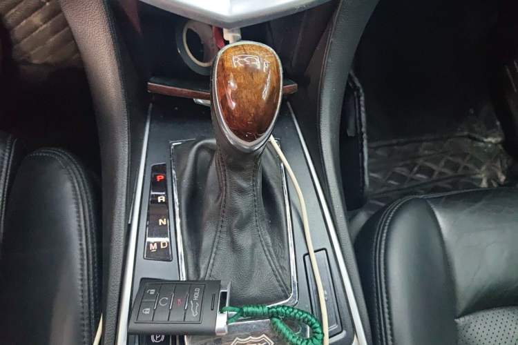 Used Cadillac SRX 2013 3.0L Leading Model Gear Lever