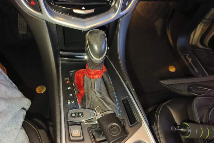 Used Cadillac SRX 2013 3.0L Comfort Model Gear Lever