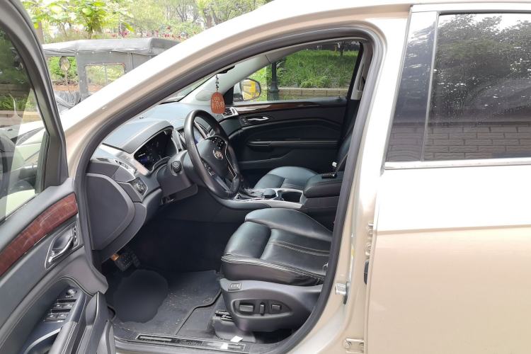 Used Cadillac SRX 2013 3.0L Luxury Model Left Front Seat