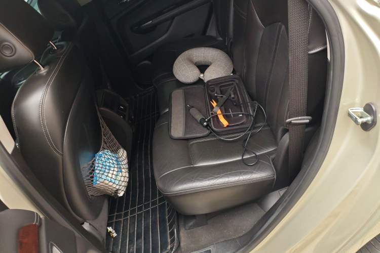 Used Cadillac SRX 2013 3.0L Leading Model Left Rear Seat