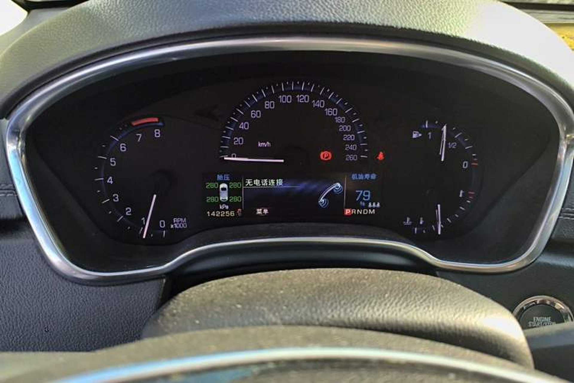 Used Cadillac SRX 2013 3.0L Elite Model Odometer Close Up