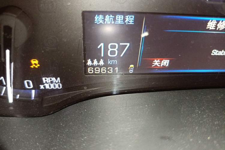 Used Cadillac SRX 2013 3.0L Comfort Model Odometer Close Up