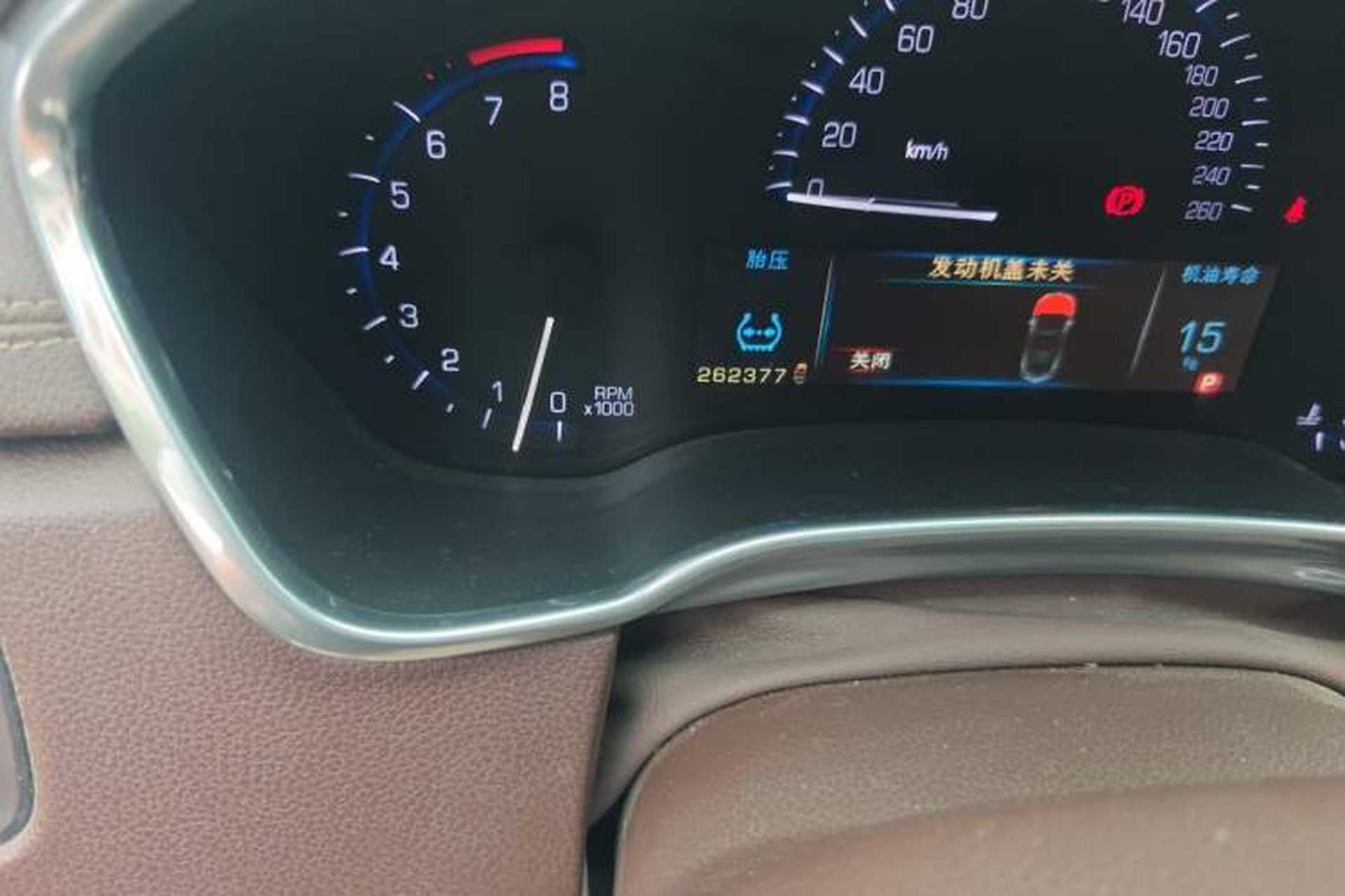 Used Cadillac SRX 2013 3.0L Elite Model Odometer Close Up