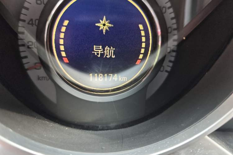 Used Cadillac SRX 2013 3.0L Comfort Model Odometer Close Up