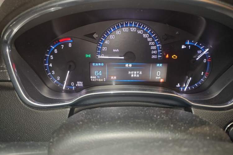 Used Cadillac SRX 2013 3.0L Elite Model Odometer Close Up