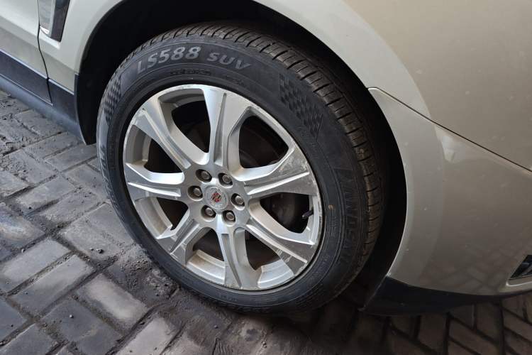Used Cadillac SRX 2013 3.0L Leading Model Right Front Wheel Hub