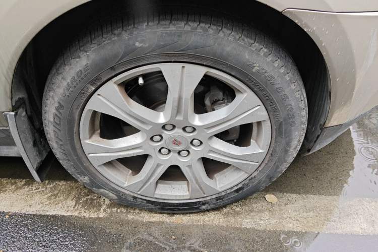 Used Cadillac SRX 2013 3.0L Leading Model Right Front Wheel Hub
