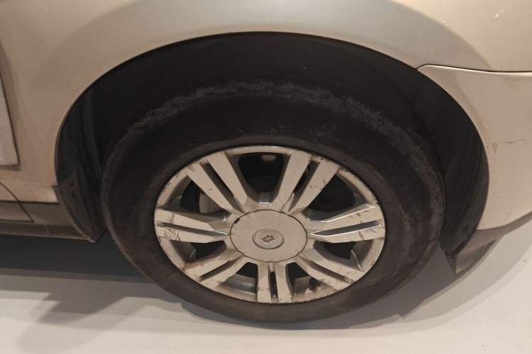 Used Cadillac SRX 2013 3.0L Elite Model Right Front Wheel Hub