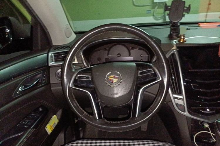 Used Cadillac SRX 2013 3.0L Comfort Model Steering Wheel