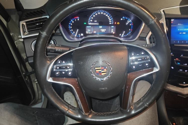Used Cadillac SRX 2013 3.0L Elite Model Steering Wheel