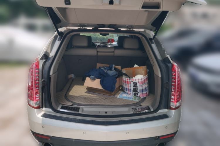 Used Cadillac SRX 2013 3.0L Elite Model Trunk