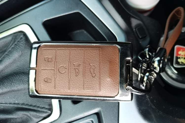 Used Cadillac SRX 2013 3.0L Comfort Model Vehicle Key