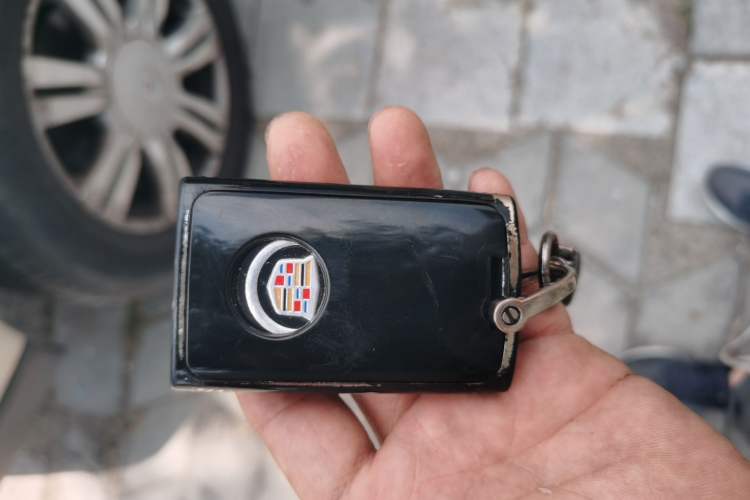Used Cadillac SRX 2013 3.0L Elite Model Vehicle Key