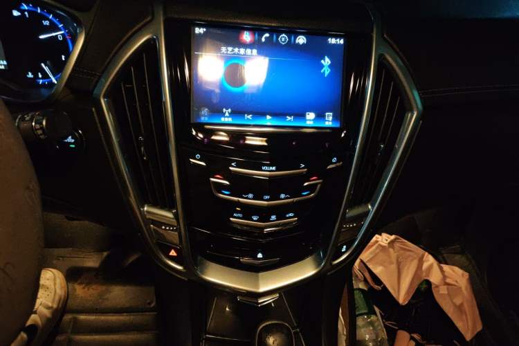 Used Cadillac SRX 2013 3.0L Comfort Model Audio And AC Panel