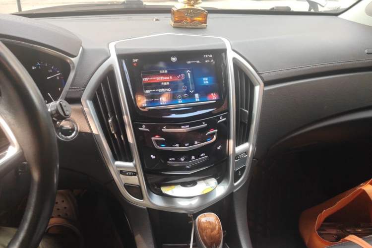 Used Cadillac SRX 2013 3.0L Elite Model Audio And AC Panel