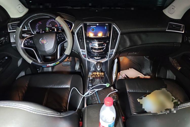 Used Cadillac SRX 2013 3.0L Comfort Model Center Console