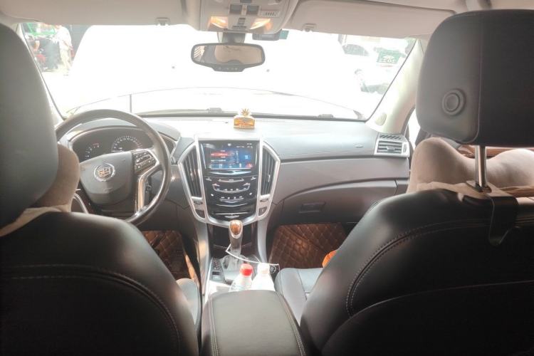 Used Cadillac SRX 2013 3.0L Elite Model Center Console