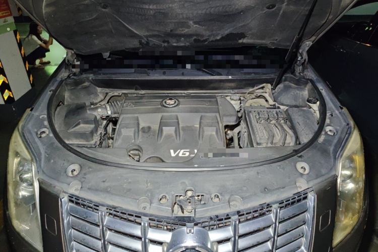 Used Cadillac SRX 2013 3.0L Comfort Model Engine Bay