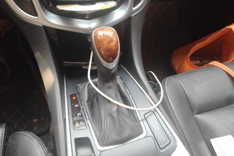 Used Cadillac SRX 2013 3.0L Elite Model Gear Lever