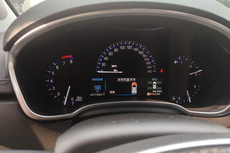 Used Cadillac SRX 2013 3.0L Elite Model Odometer Close Up