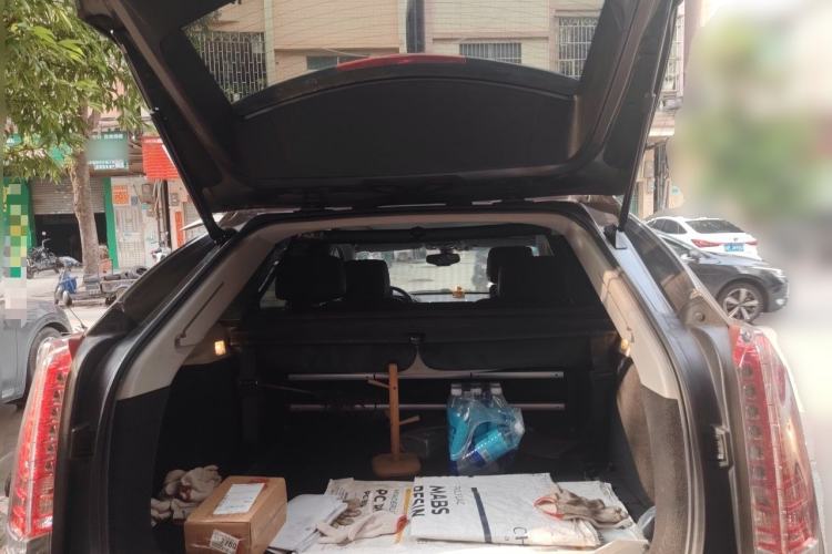 Used Cadillac SRX 2013 3.0L Elite Model Trunk