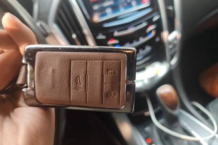 Used Cadillac SRX 2013 3.0L Elite Model Vehicle Key