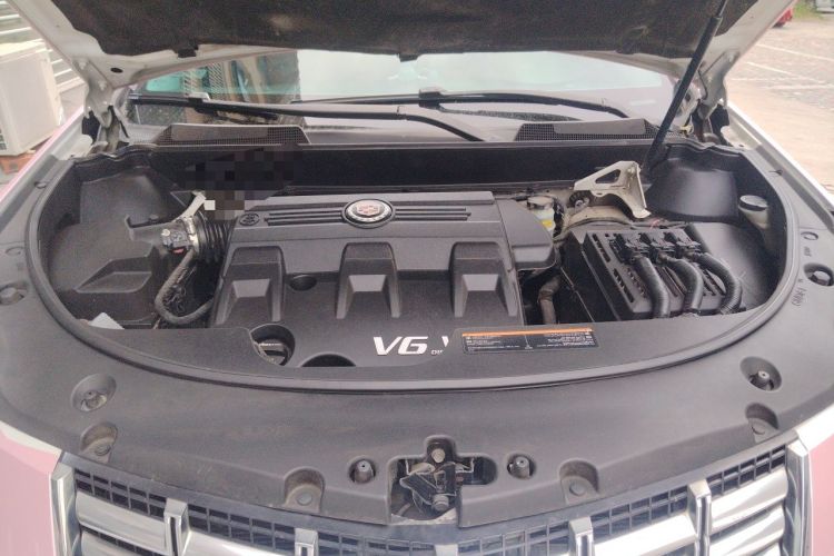 Used Cadillac SRX 2013 3.0L Comfort Model Engine Bay