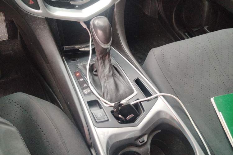 Used Cadillac SRX 2013 3.0L Comfort Model Gear Lever