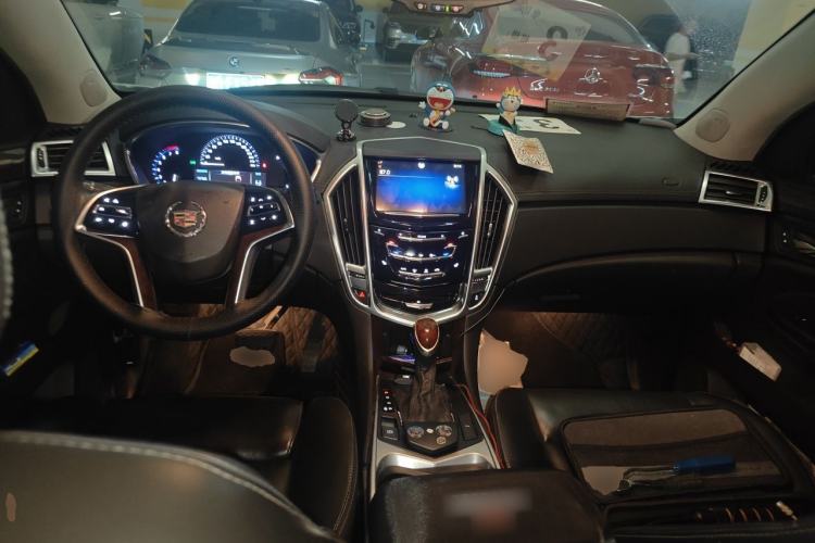 Used Cadillac SRX 2013 3.0L Leading Model Center Console